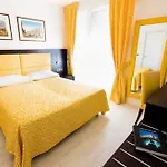 Hotel La Pergola Di Venezia 2*