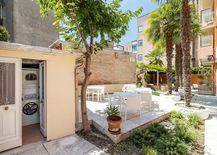 威尼斯拉珀格拉迪酒店 酒店 2*