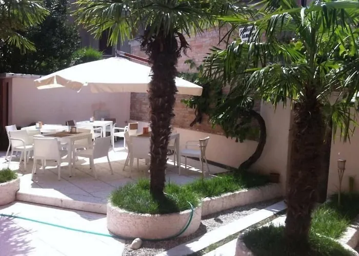 威尼斯拉珀格拉迪酒店